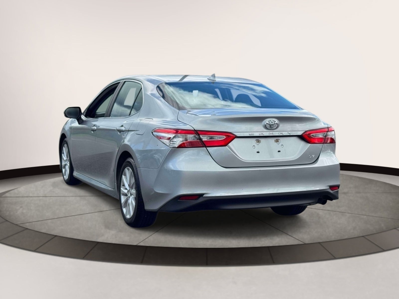 2019 Toyota Camry LE Auto (Natl)
