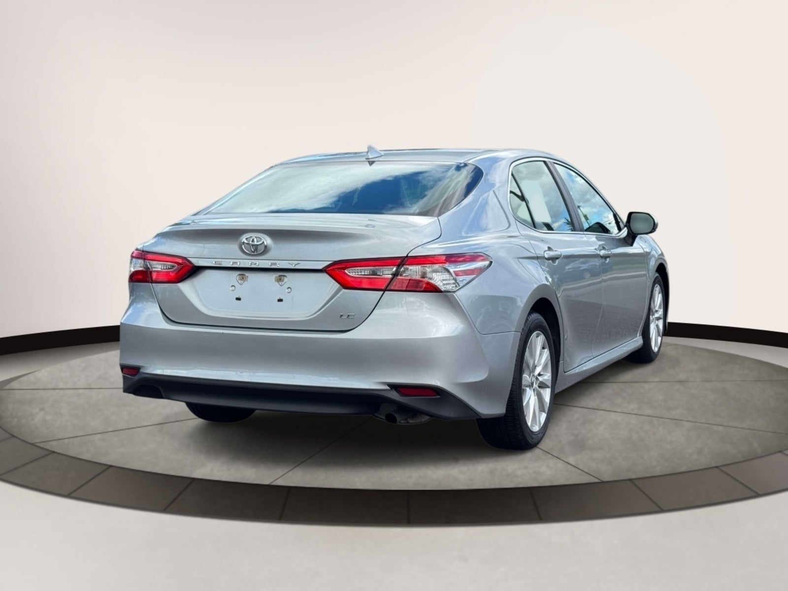 2019 Toyota Camry LE Auto (Natl)
