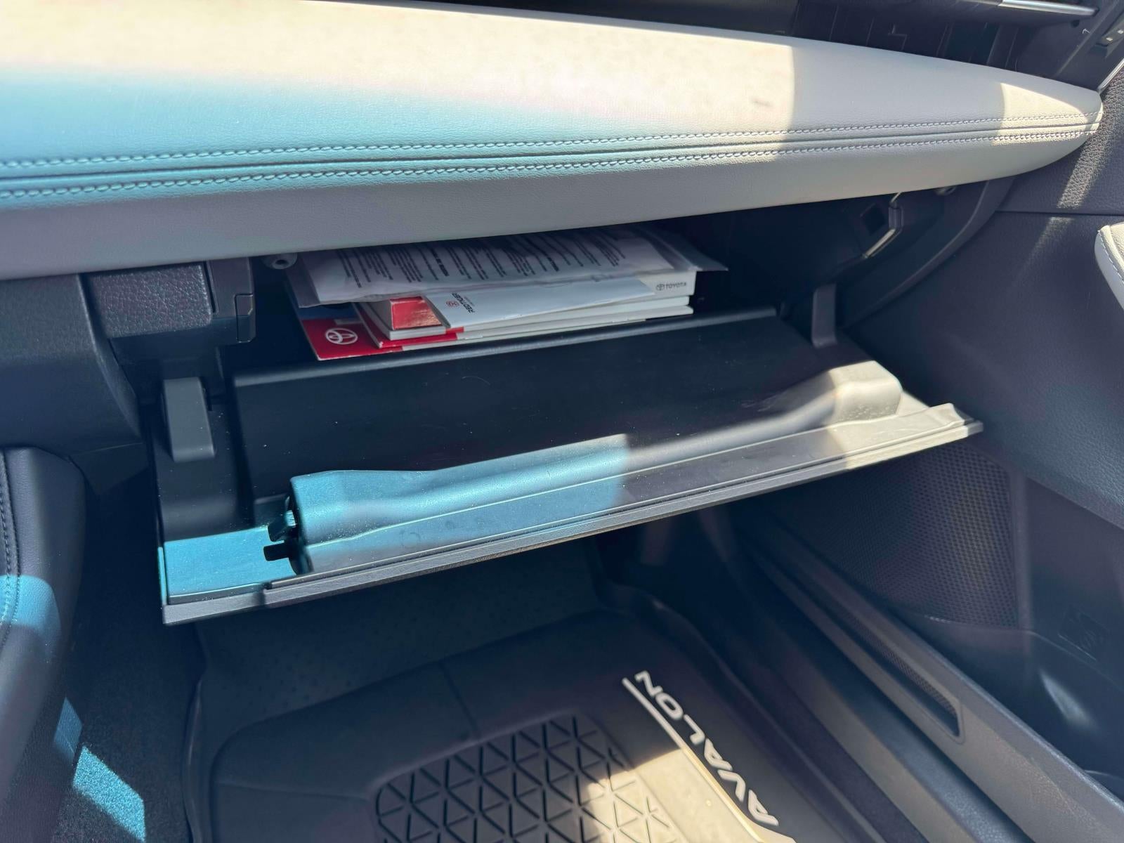 2019 Toyota Avalon Limited (Natl)