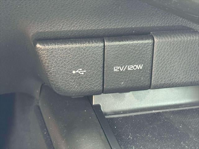 2024 Toyota Camry SE Auto AWD (Natl)