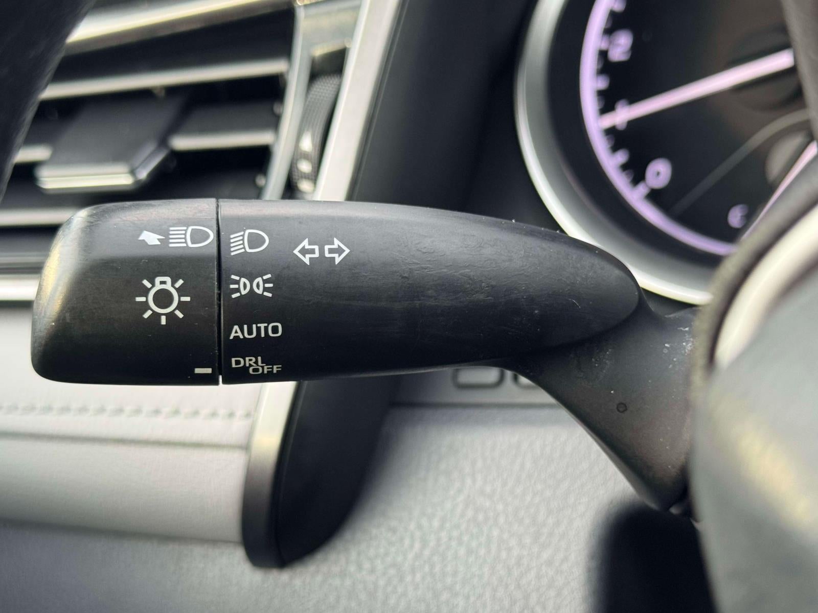 2022 Toyota Camry LE Auto (Natl)