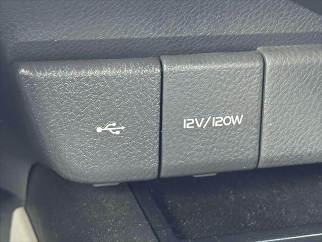 2022 Toyota Camry LE Auto (Natl)