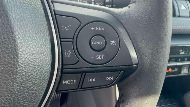 2024 Toyota RAV4 Hybrid XLE AWD (Natl)