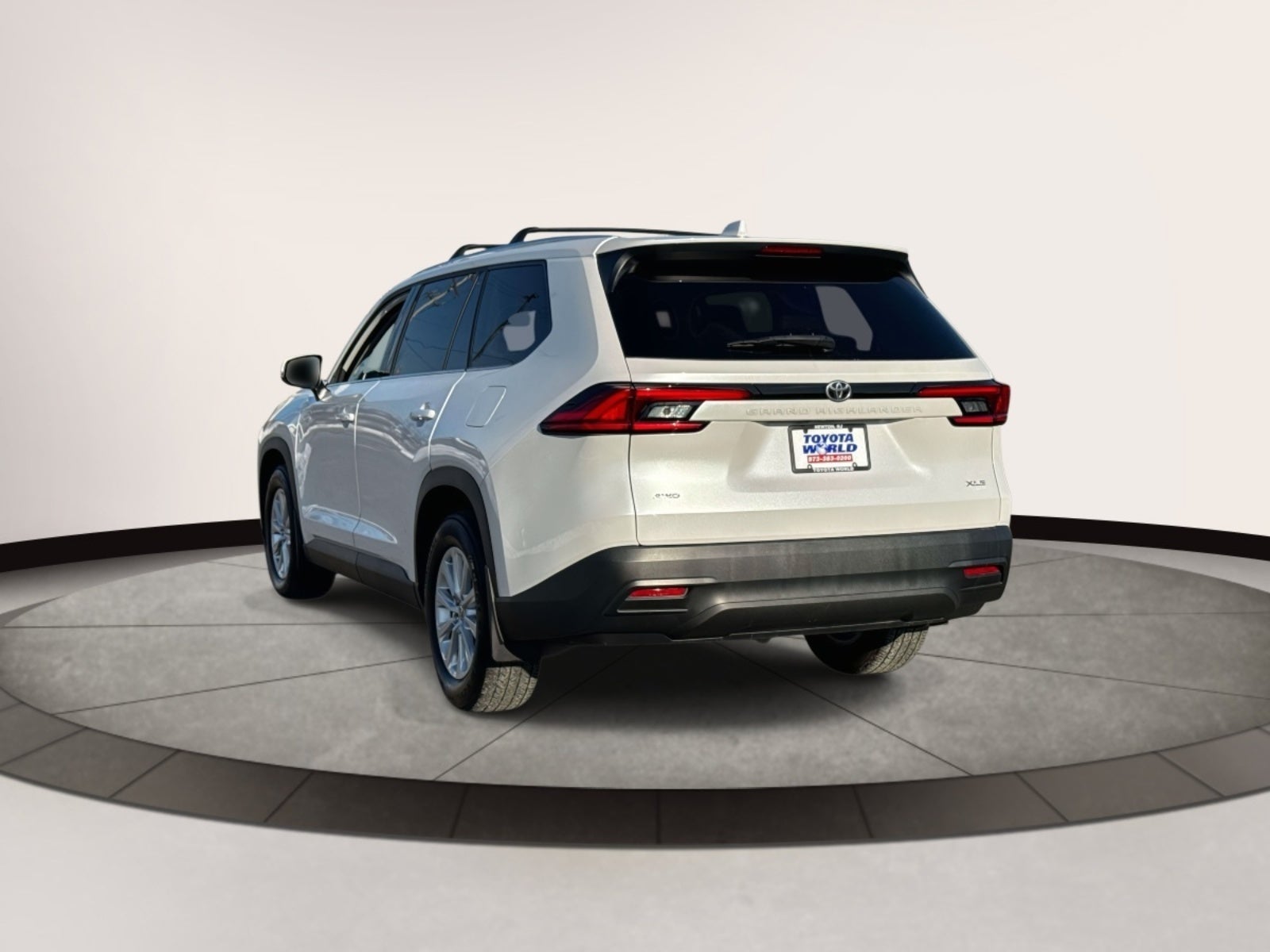 2024 Toyota Grand Highlander XLE AWD (Natl)
