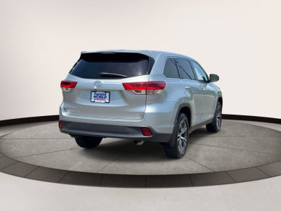 2019 Toyota Highlander LE V6 AWD (Natl)