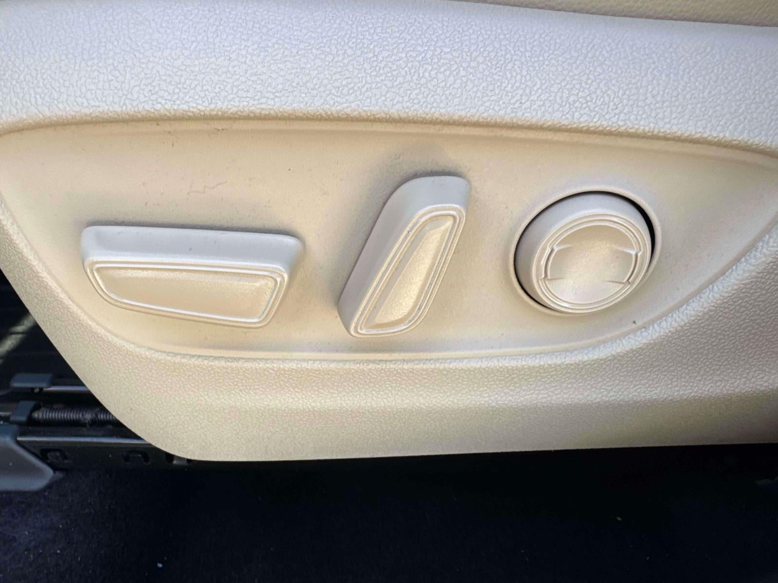 2021 Toyota Highlander Hybrid Limited AWD (Natl)