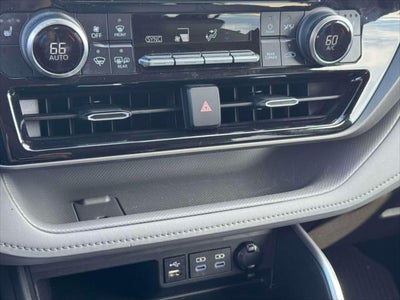 2022 Toyota Highlander XLE AWD (Natl)