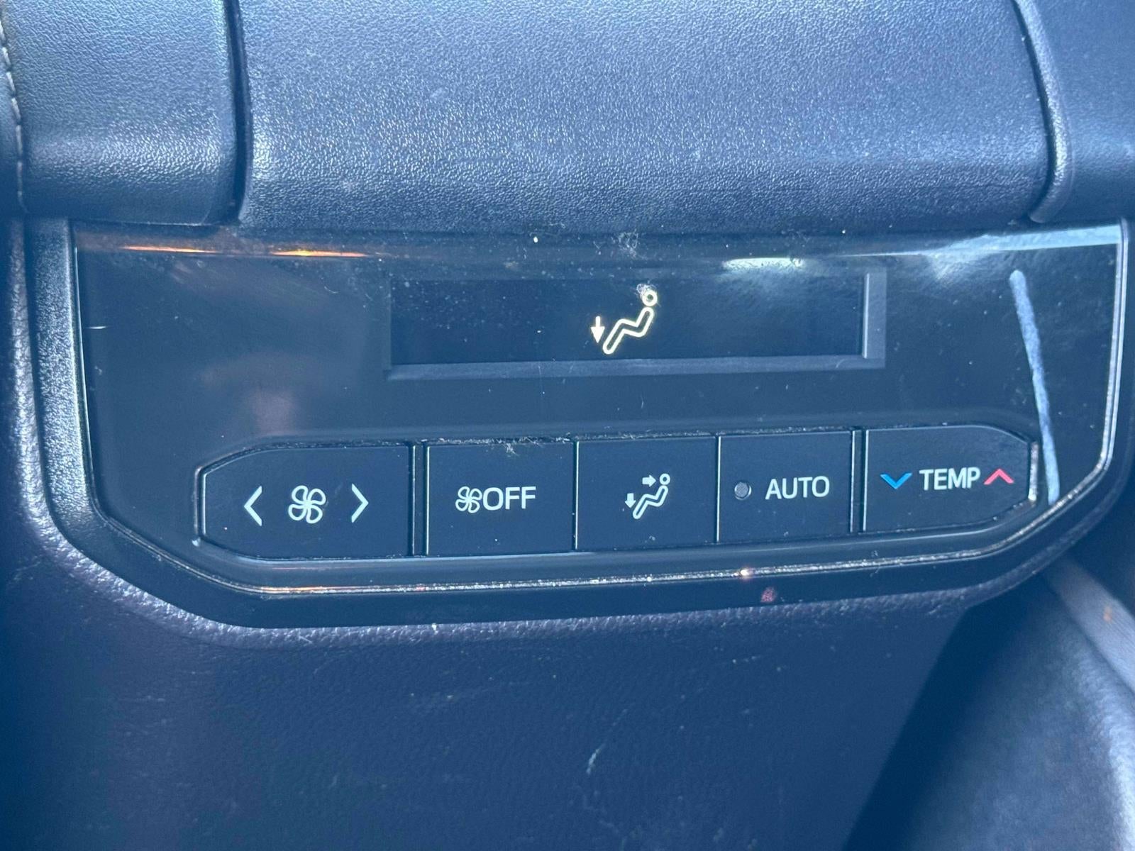 2021 Toyota Highlander XLE AWD (Natl)