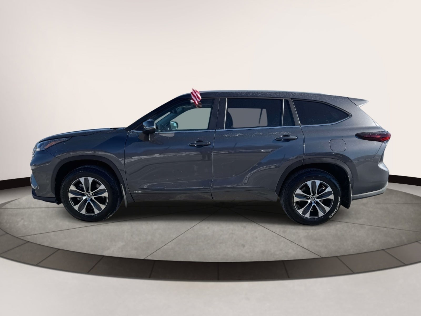 2025 Toyota Highlander Hybrid XLE AWD (Natl)