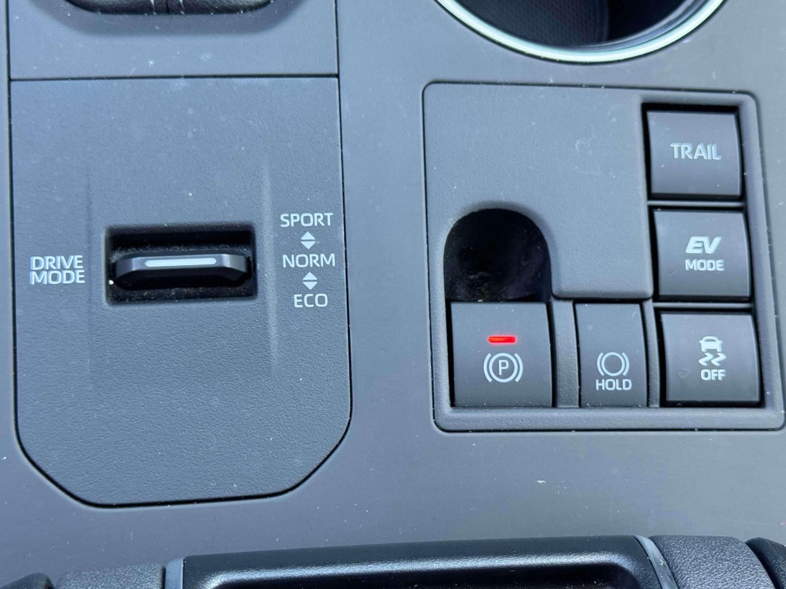 2025 Toyota Highlander Hybrid XLE AWD (Natl)