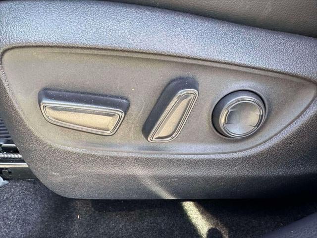 2025 Toyota Highlander Hybrid XLE AWD (Natl)