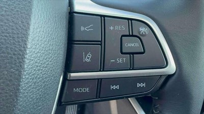 2025 Toyota Highlander Hybrid XLE AWD (Natl)