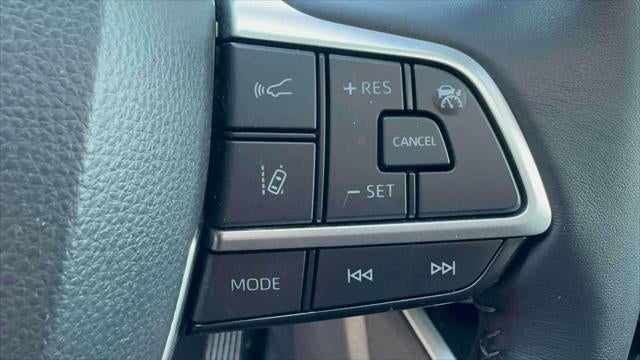 2025 Toyota Highlander Hybrid XLE AWD (Natl)