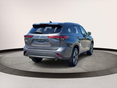 2023 Toyota Highlander XLE AWD (Natl)