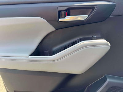 2023 Toyota Highlander XLE AWD (Natl)