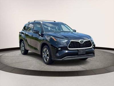 2023 Toyota Highlander XLE AWD (Natl)