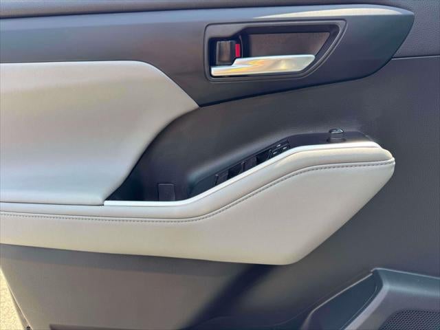 2023 Toyota Highlander XLE AWD (Natl)