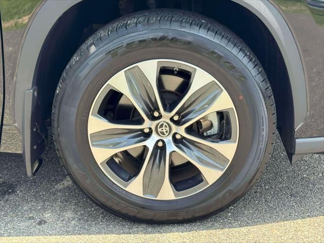 2023 Toyota Highlander XLE AWD (Natl)