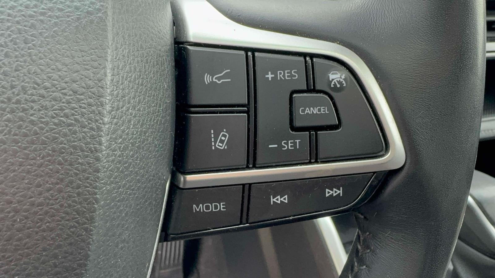 2023 Toyota Highlander XLE AWD (Natl)