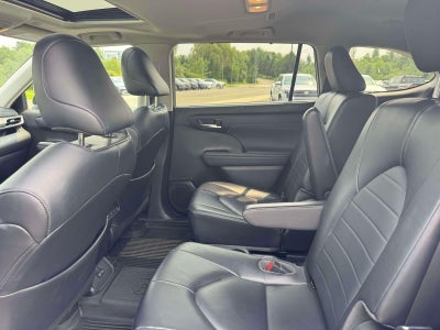 2023 Toyota Highlander XLE AWD (Natl)