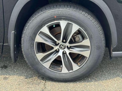 2023 Toyota Highlander XLE AWD (Natl)