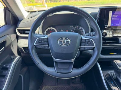 2023 Toyota Highlander XLE AWD (Natl)