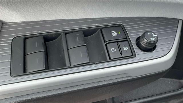 2025 Toyota Sienna XLE AWD 7-Passenger (Natl)