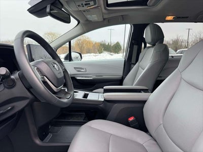 2025 Toyota Sienna XLE AWD 7-Passenger (Natl)