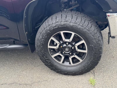 2020 Toyota Tundra 4WD Limited Double Cab 6.5' Bed 5.7L (Natl)