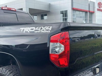 2020 Toyota Tundra 4WD Limited Double Cab 6.5' Bed 5.7L (Natl)