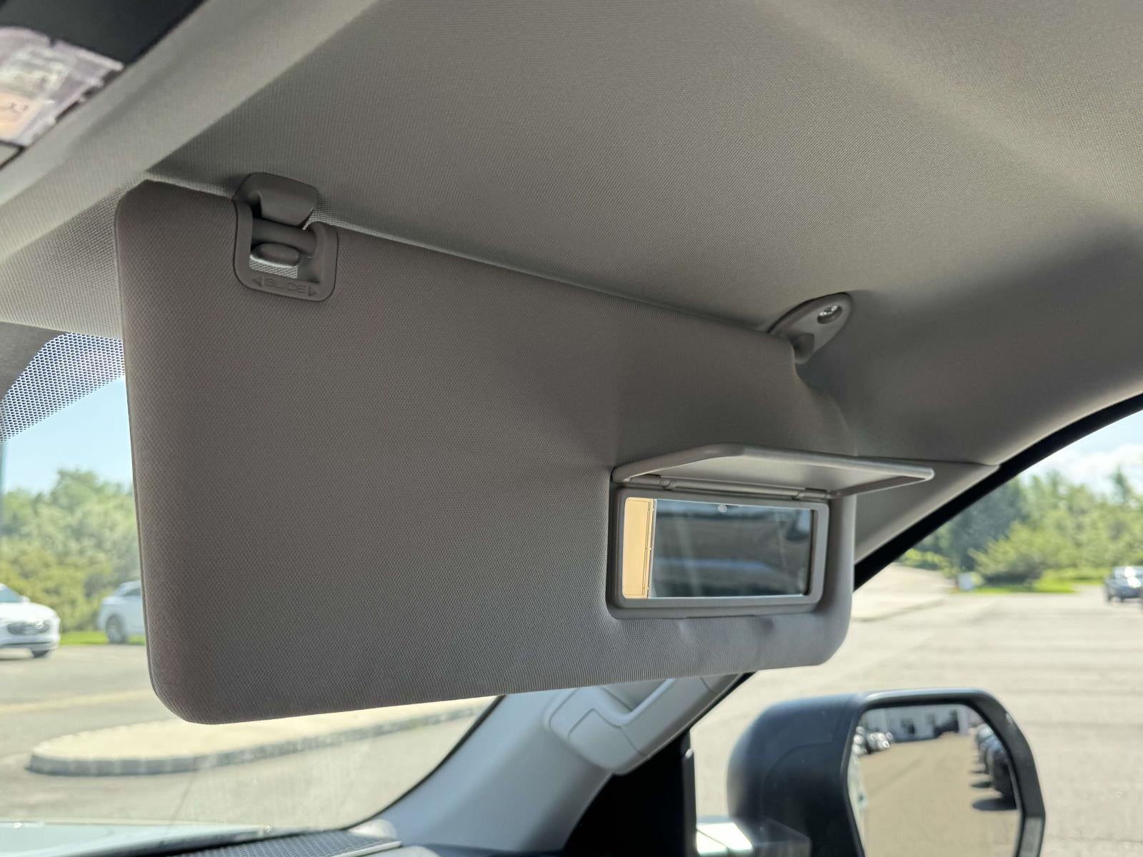 2024 Toyota Tundra 4WD SR5 CrewMax 5.5' Bed (Natl)