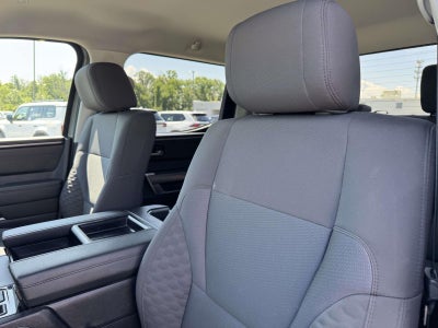 2024 Toyota Tundra 4WD SR5 CrewMax 5.5' Bed (Natl)