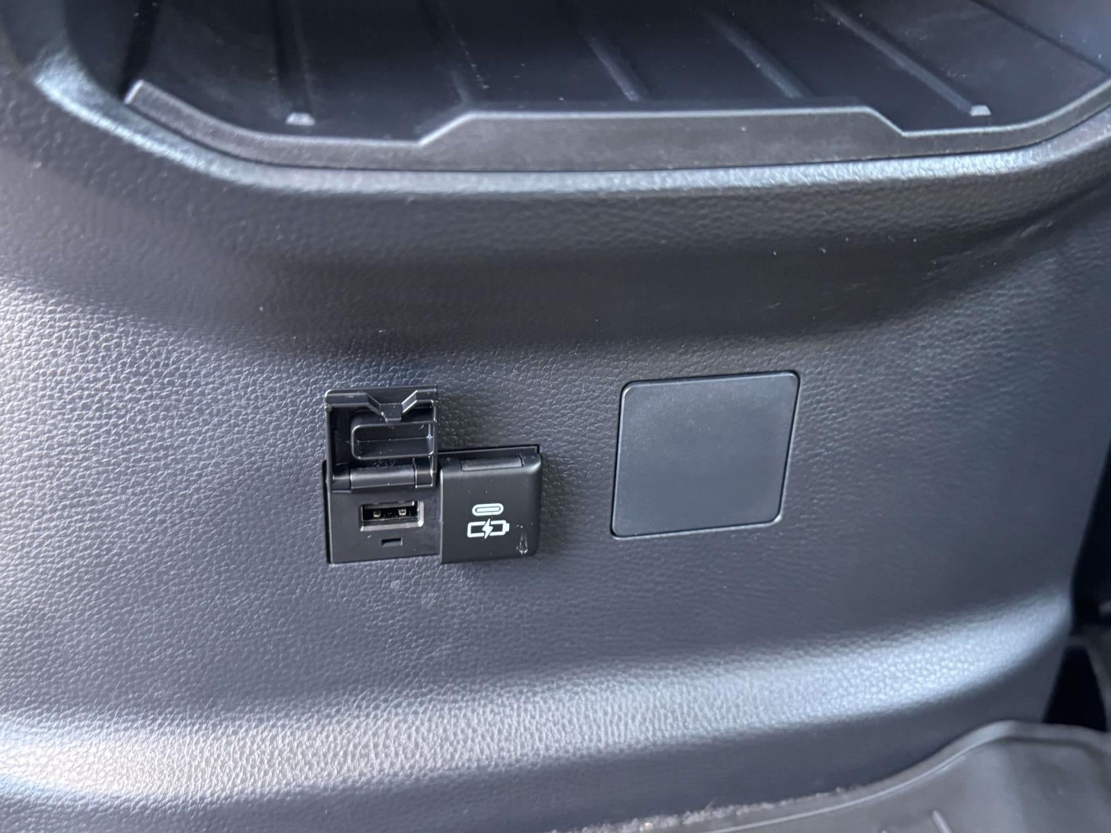2024 Toyota Tundra 4WD SR5 CrewMax 5.5' Bed (Natl)