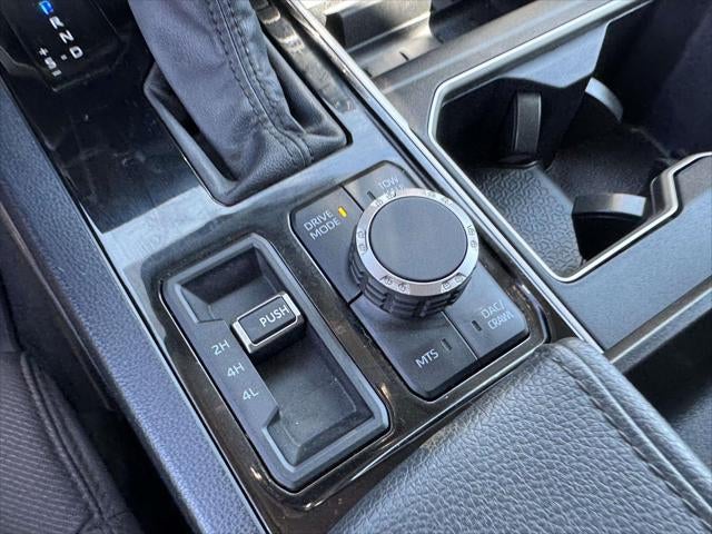 2024 Toyota Tundra 4WD SR5 CrewMax 5.5' Bed (Natl)