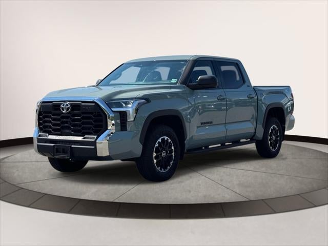 2024 Toyota Tundra 4WD SR5 CrewMax 5.5' Bed (Natl)