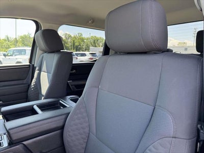2024 Toyota Tundra 4WD SR5 CrewMax 5.5' Bed (Natl)