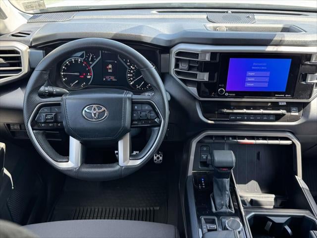 2024 Toyota Tundra 4WD SR5 CrewMax 5.5' Bed (Natl)
