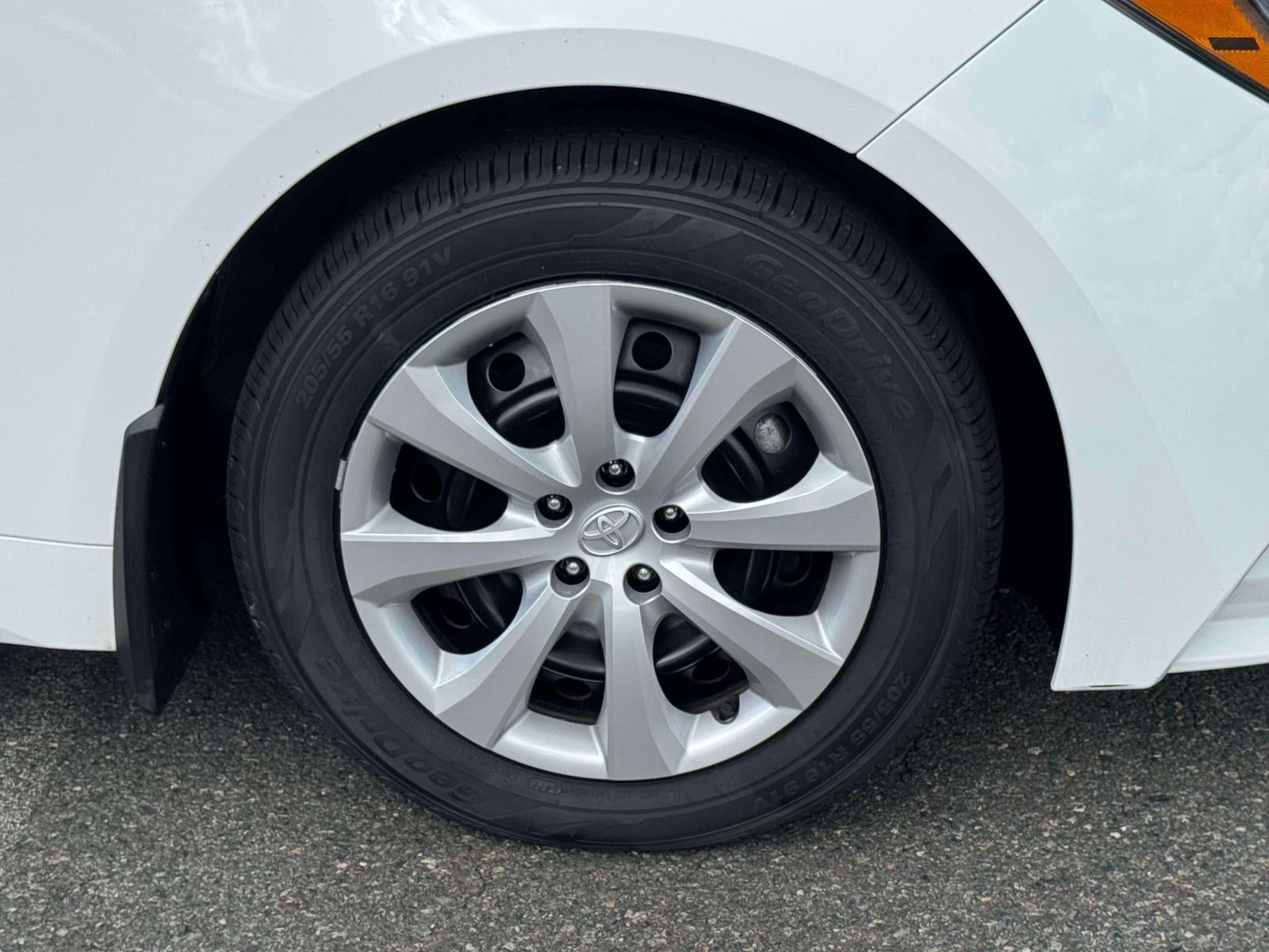 2025 Toyota Corolla LE CVT (Natl)