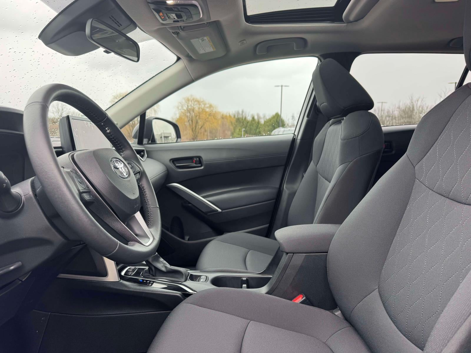 2023 Toyota Corolla Cross LE 4WD (Natl)