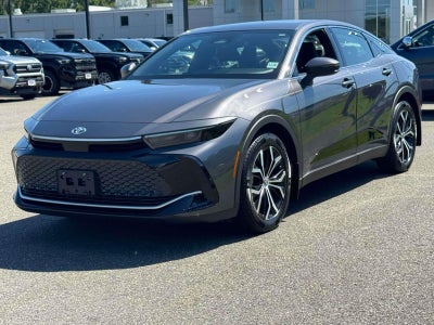 2023 Toyota Crown XLE AWD (Natl)