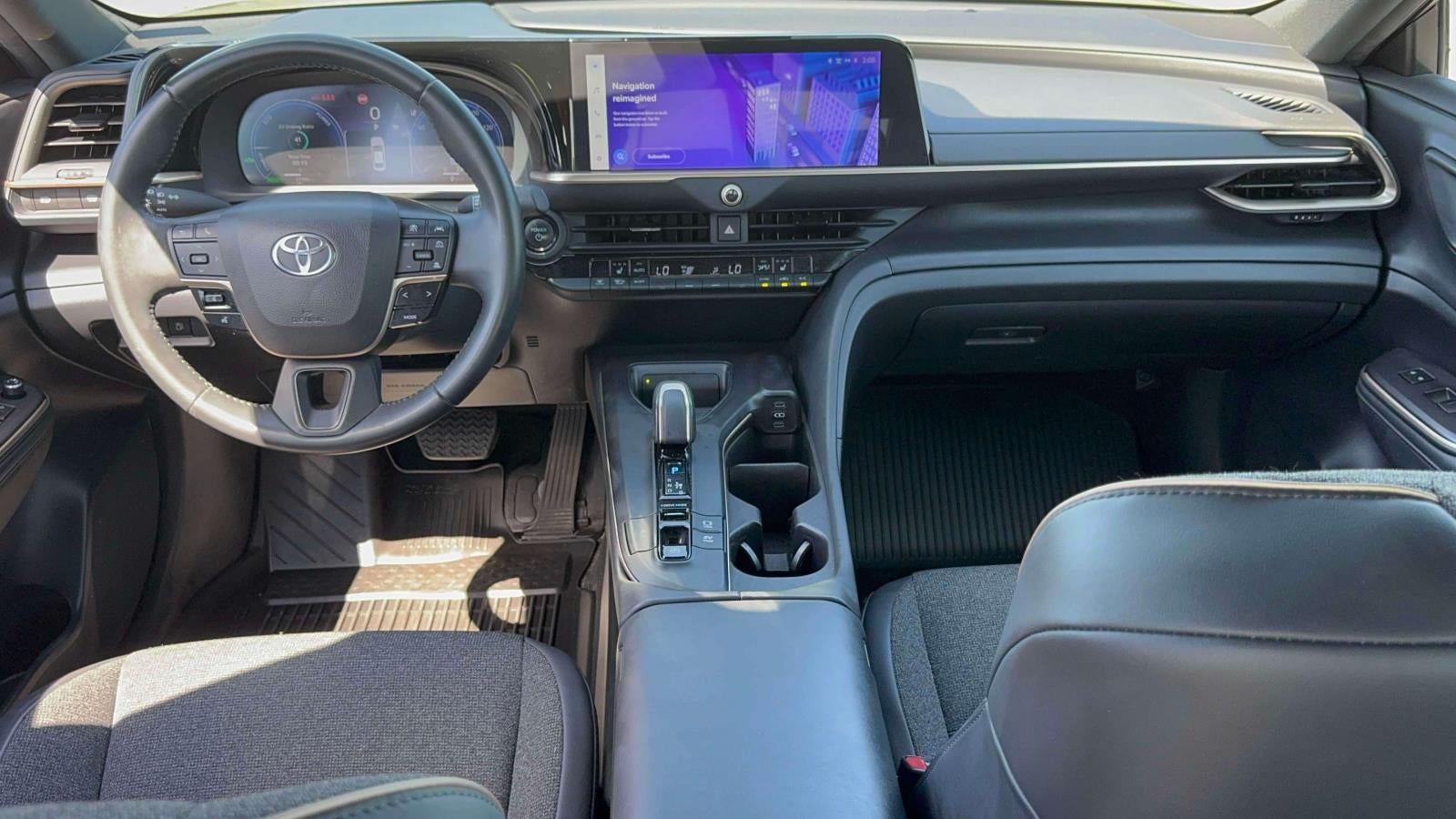 2023 Toyota Crown XLE AWD (Natl)