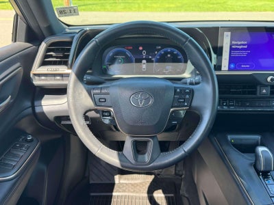 2023 Toyota Crown XLE AWD (Natl)