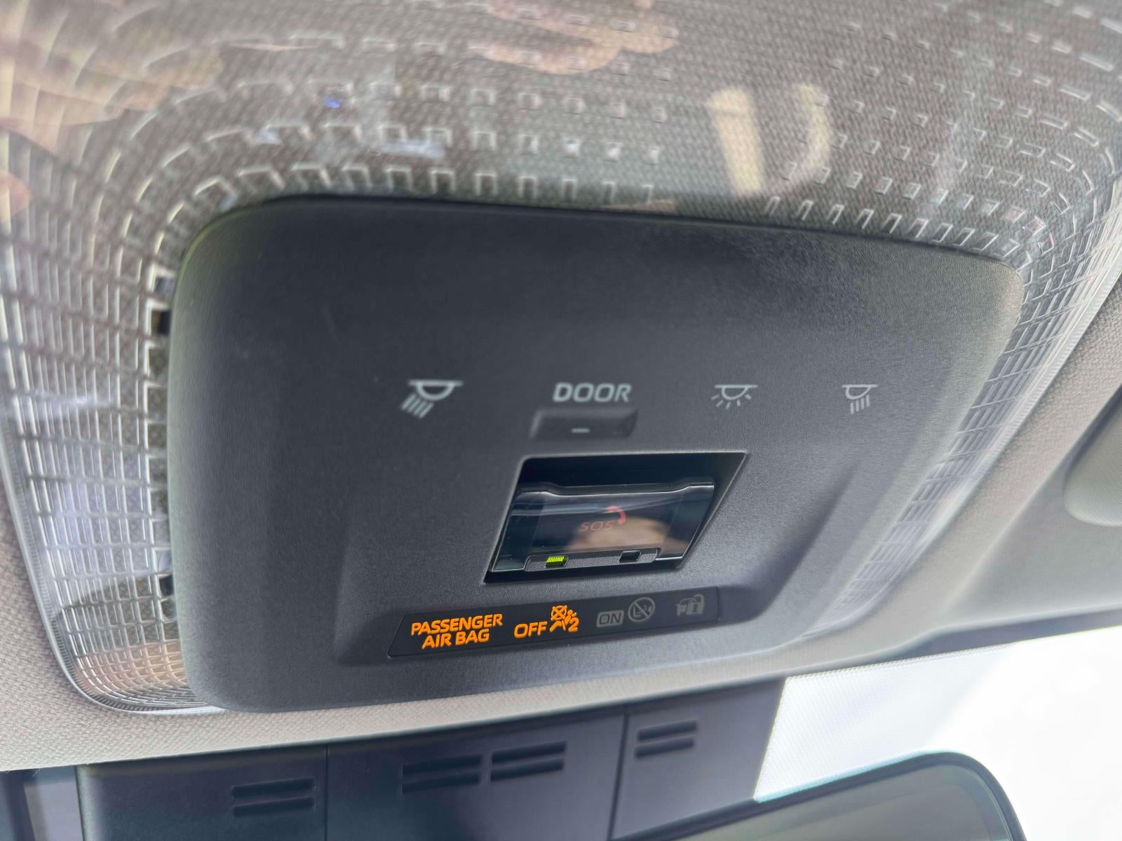 2024 Toyota Prius XLE AWD (Natl)
