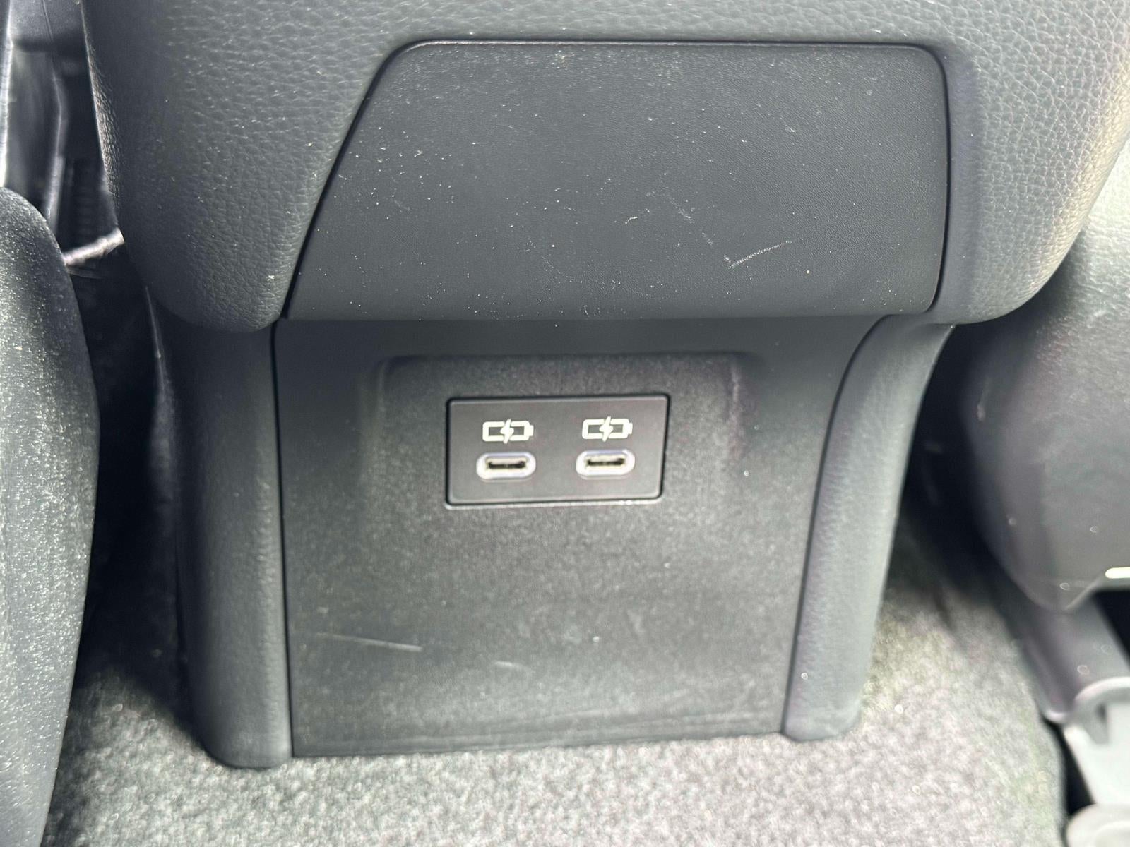 2024 Toyota Prius XLE AWD (Natl)