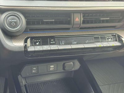 2024 Toyota Prius XLE AWD (Natl)