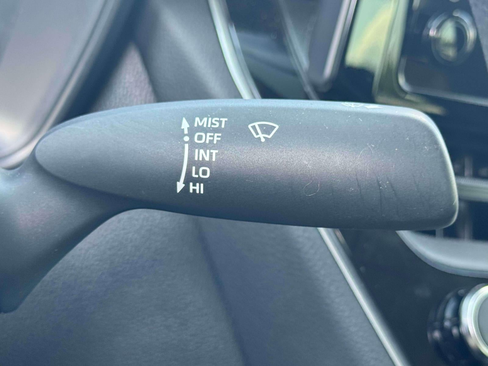 2023 Toyota Corolla LE CVT (Natl)