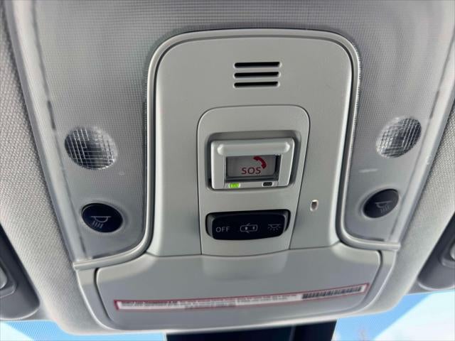 2022 Toyota Prius LE AWD-e (Natl)