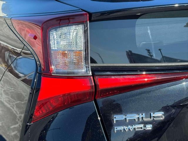 2022 Toyota Prius LE AWD-e (Natl)