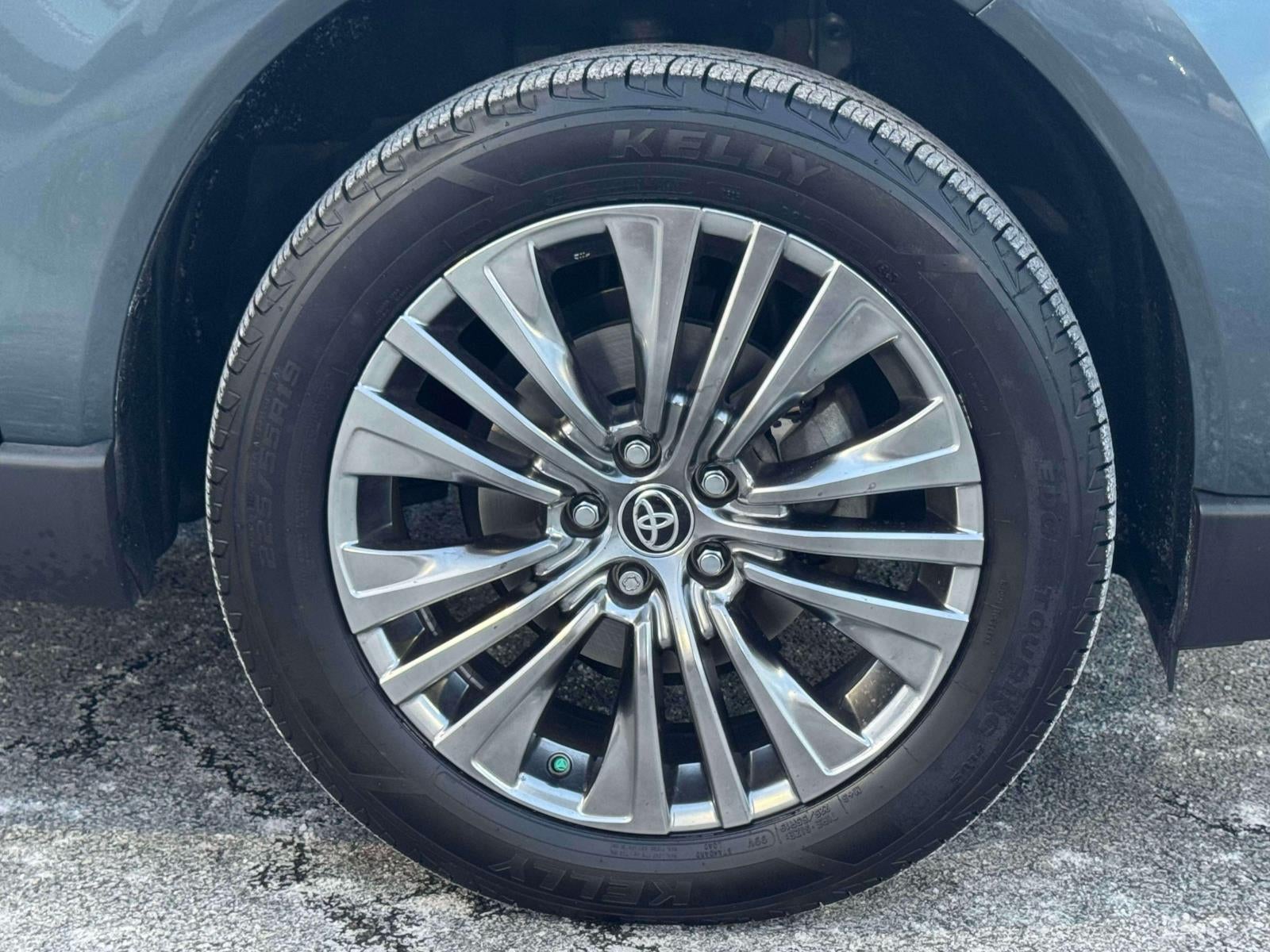 2023 Toyota Venza XLE AWD (Natl)