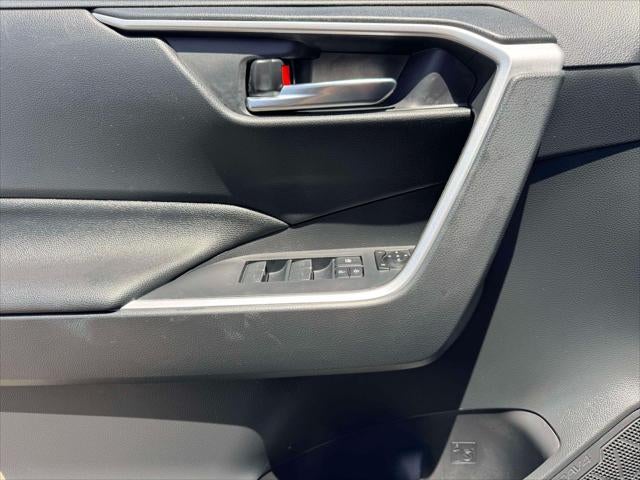 2023 Toyota RAV4 Hybrid SE AWD (Natl)